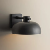 Gomez Sconce