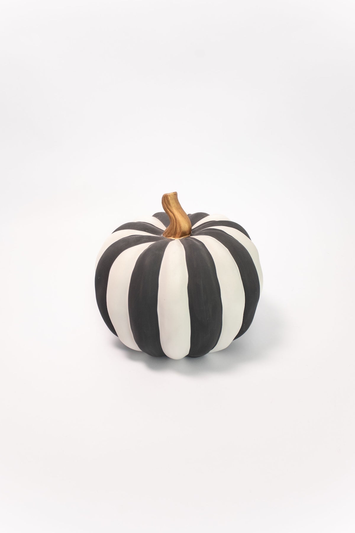 Matte Striped Pumpkin - Round
