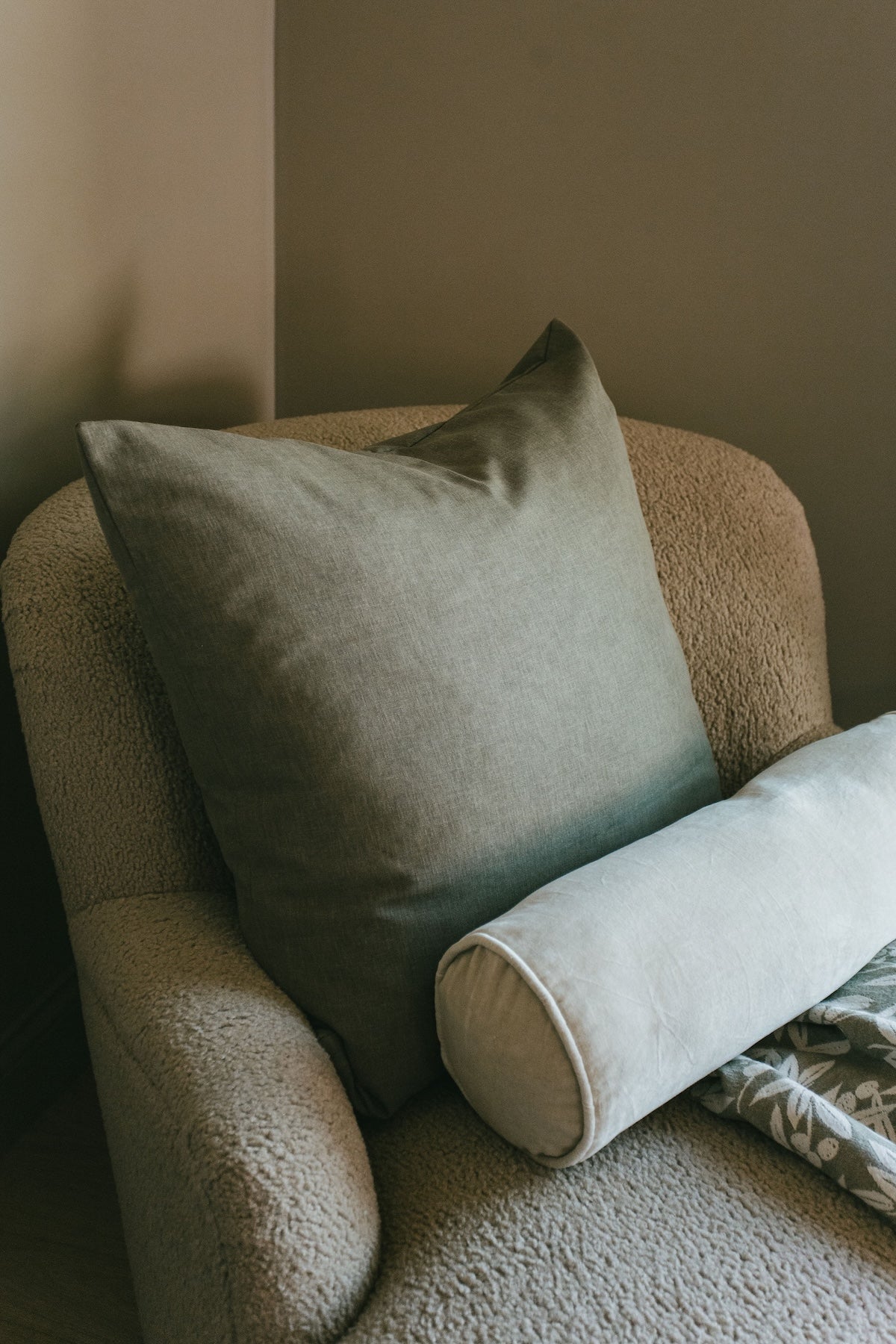 Linen Blend Pillow - 26