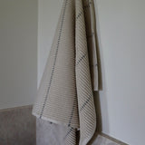 Alvaro Hand Towel by Kassatex